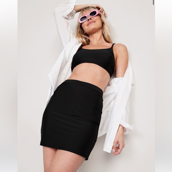 🆕 Old Navy Women’s High Waisted Tube Swim Skirt Cover-Up Black Small 4-6 - Picture 3 of 16